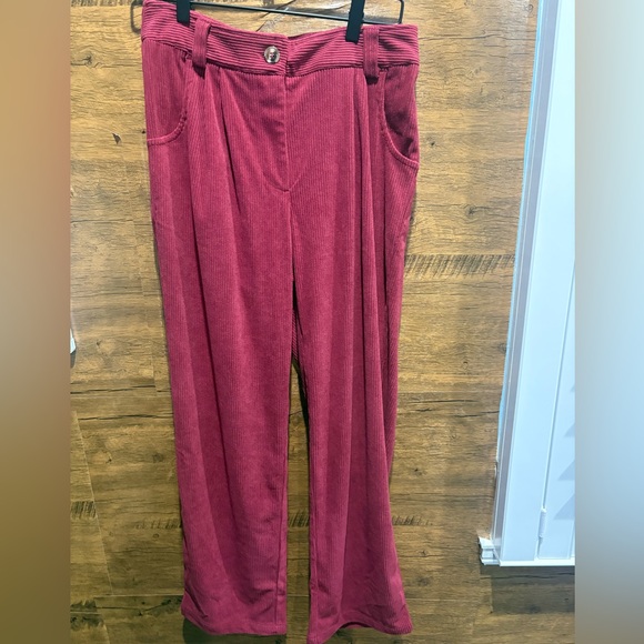 Halara Mid Rise Zipper Pocket Corduroy Casual
Pants - Picture 5 of 9